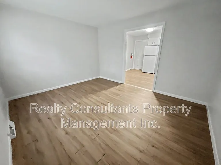 1813 Walker Ave #B — Photo 7