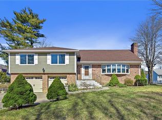 20 Poplar St, Port Chester, NY 10573