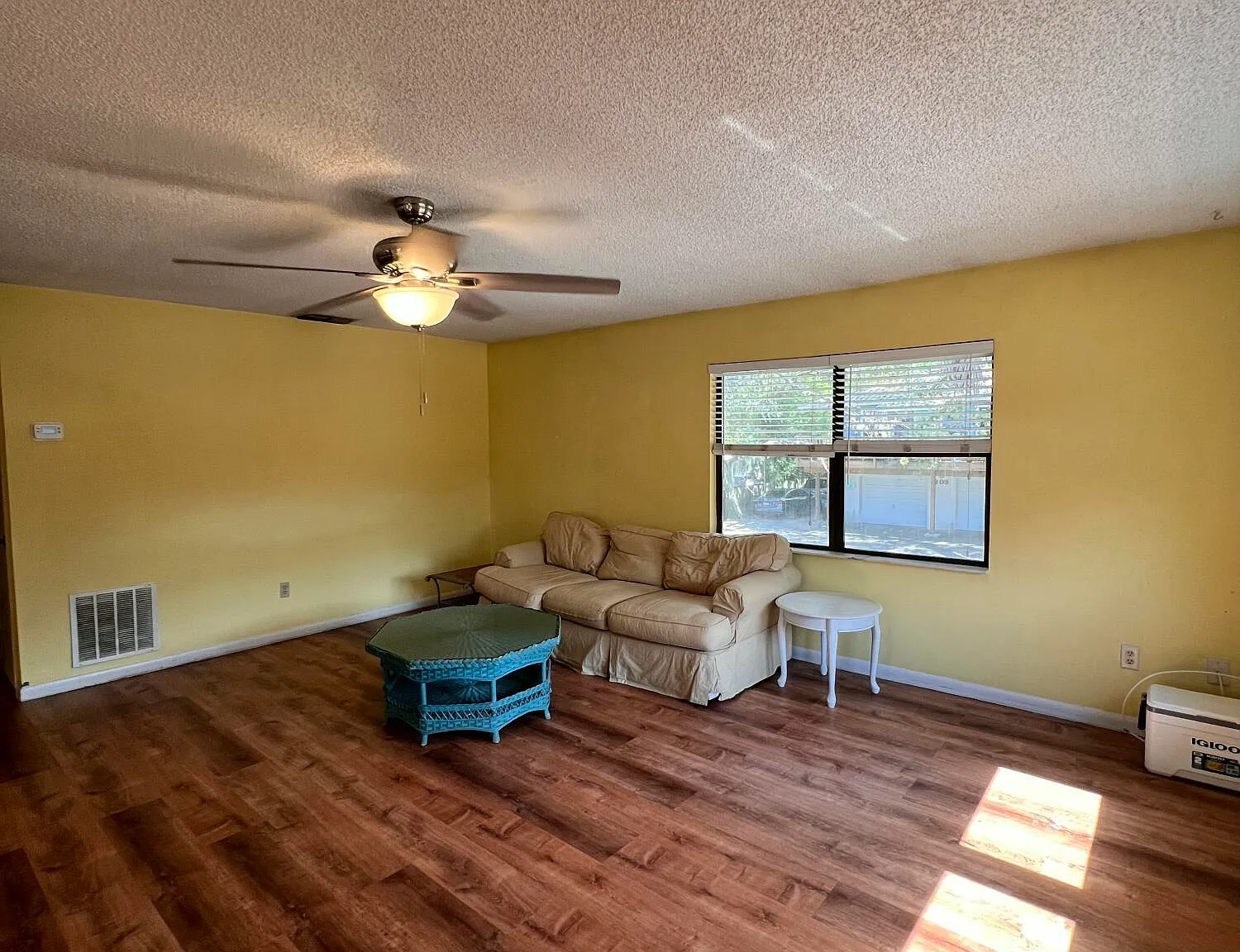 2 bed, 1.0 bath, 993 sqft, $1,700 — Photo 4