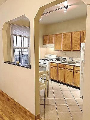 5th image of 2622 18th St #1R