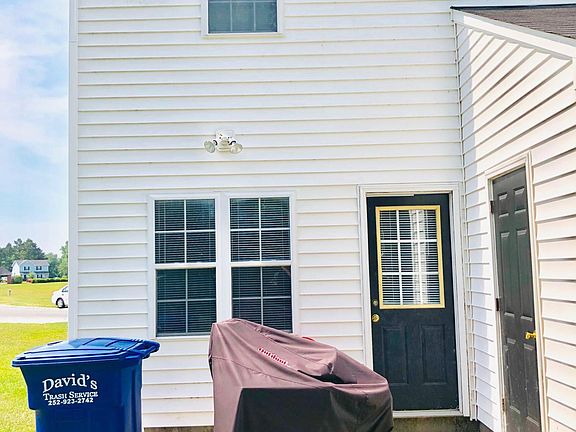 2nd image of 1566 Hollow Drive #A & B