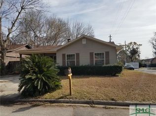 2 Base Dr, Savannah, GA 31406