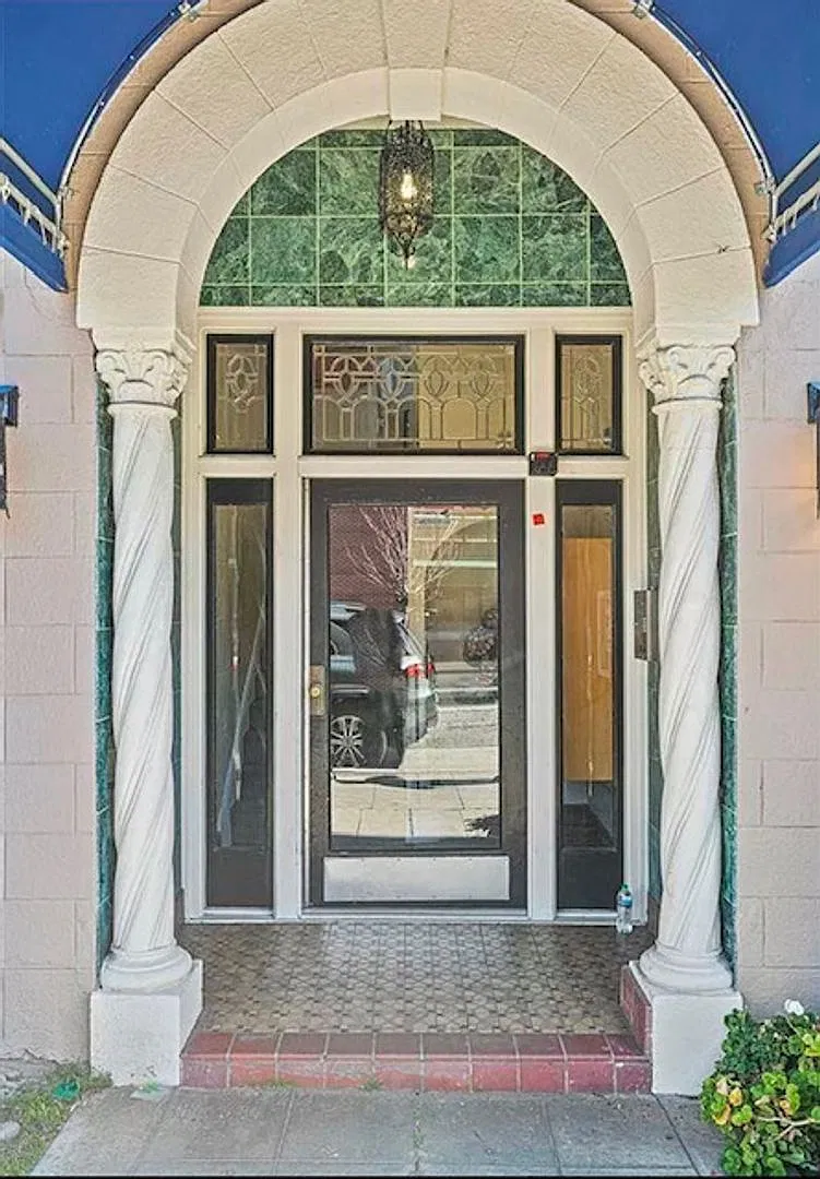 174 41st Street — Photo 3
