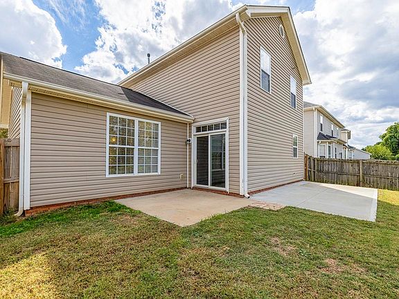 2nd image of 431 Melbourne Ln