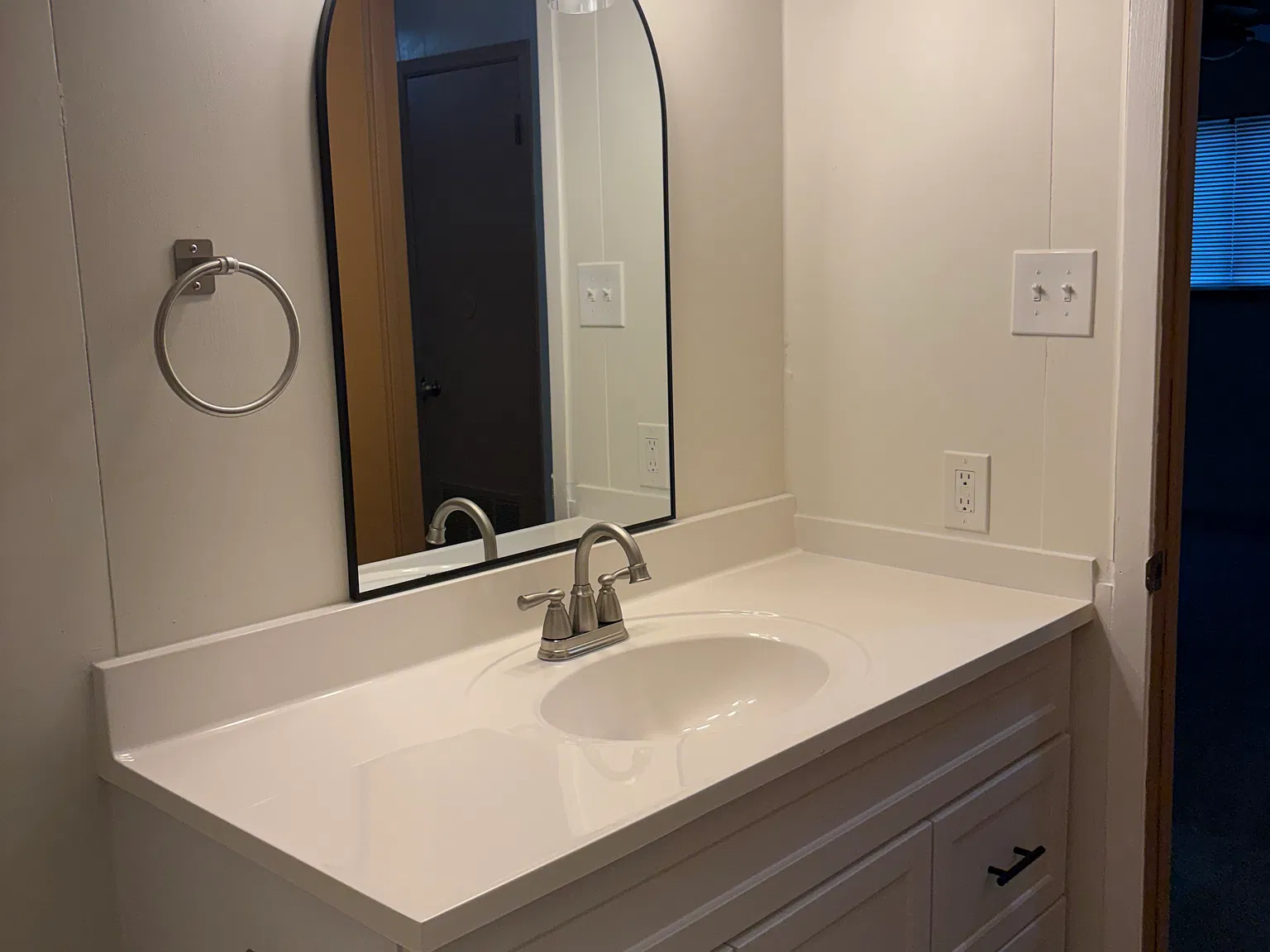 2 bed, 1000 sqft, $1,200 — Photo 3