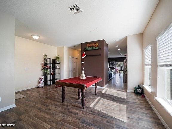 3rd image of 297 Giovani Blvd