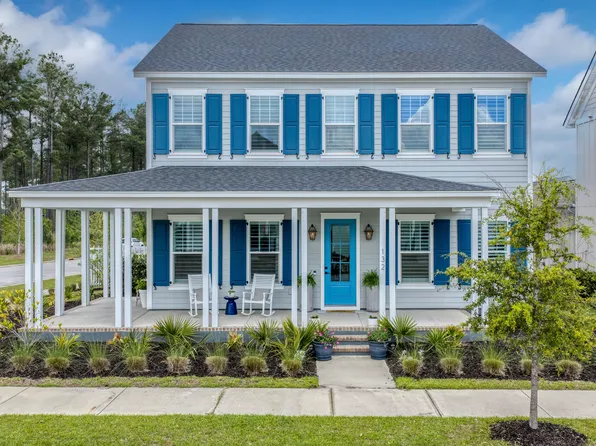 132 Midtown Ave, Summerville, SC 29486