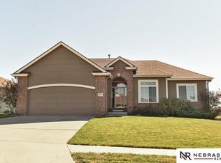 17011 Palisades Dr, Omaha, NE 68136