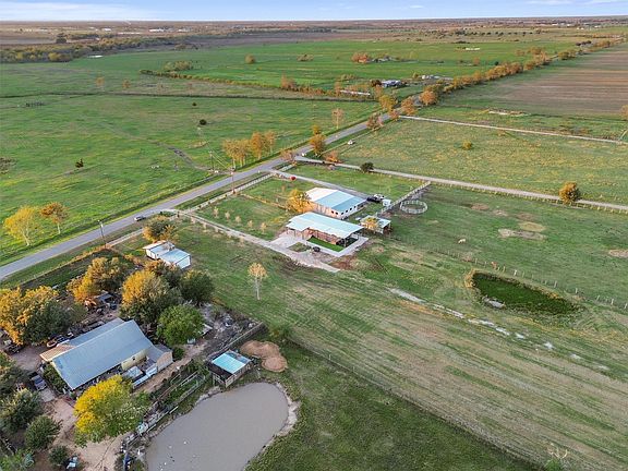 5th image of 8806 Adams Flat Rd