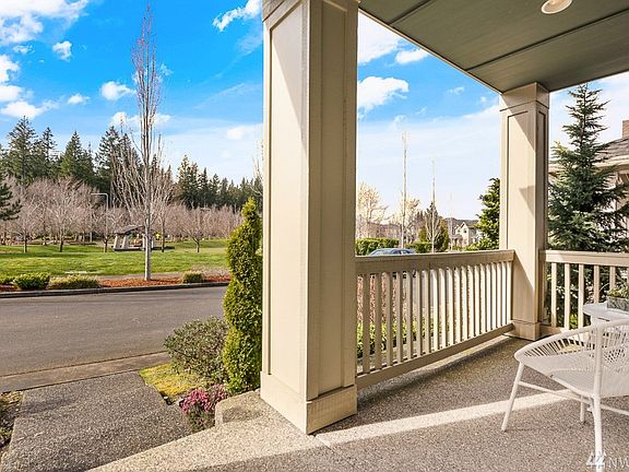 Imagine sitting on your porch looking out to beautiful Bristol Park, watch Cricket games, or kick back and relax!