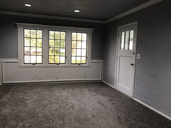 5th image of 1504 N Norwood Ave
