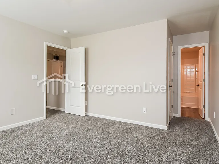 704 Quail Ln — Photo 8
