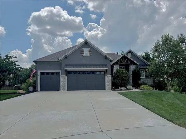 11211 W 171st Ter, Overland Park, KS 66221