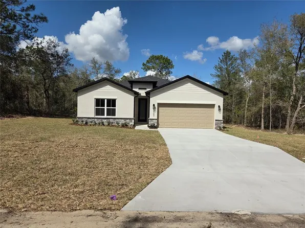 3333 W Edison Pl, Citrus Springs, FL 34433