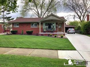 3416 Middlefield Rd, Trenton, MI 48183