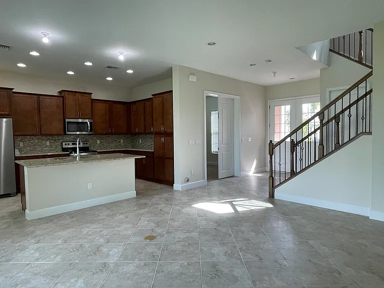 5573 Zestar Ln — Photo 11