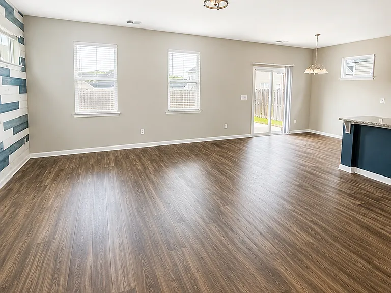 60 Salers Ln — Photo 2