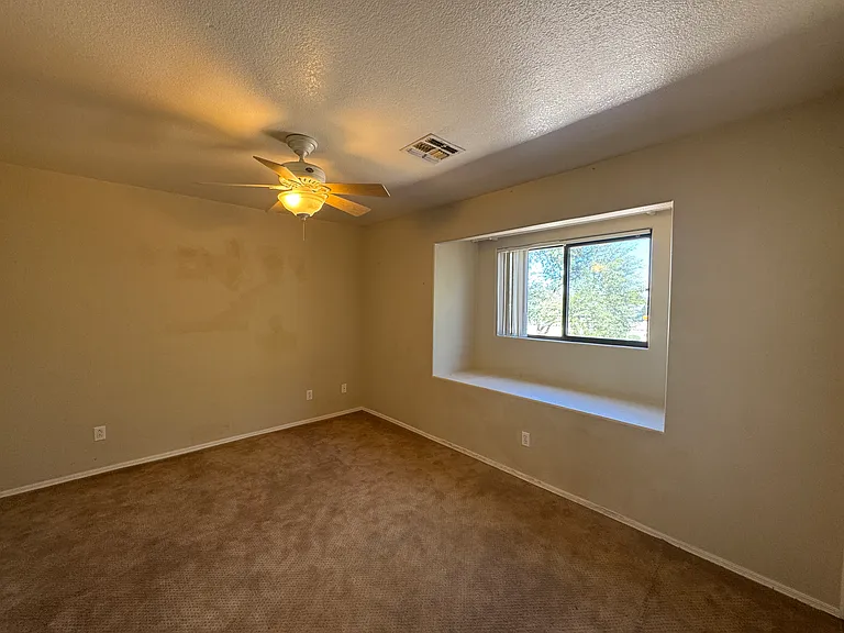 4826 W New World Dr — Photo 10