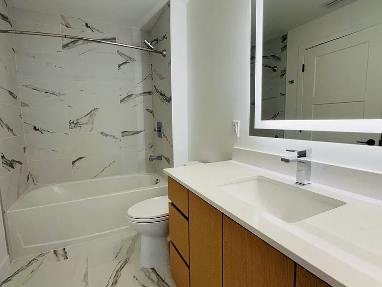 1652 NE 124th St #544 — Photo 17