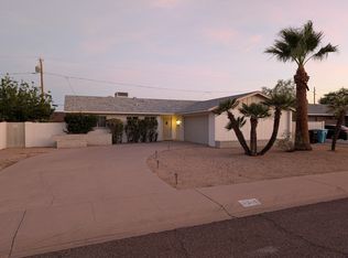 3215 E Delcoa Dr, Phoenix, AZ 85032