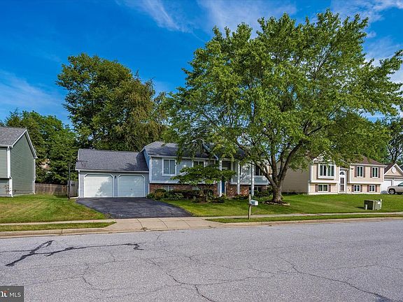4th image of 242 Diamond Dr