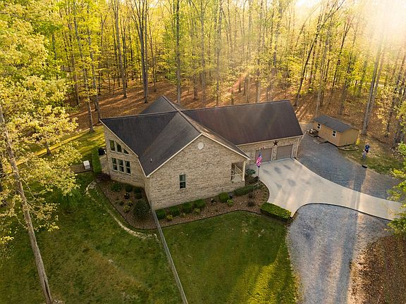 3rd image of 750 Davis Spring Rd