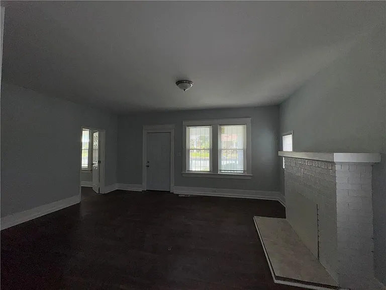 1462 Lucile Ave SW — Photo 6