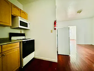 Rented by Metropolitan Property Group