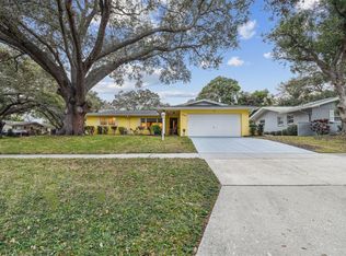 1836 Chateau Dr W, Clearwater, FL 33756