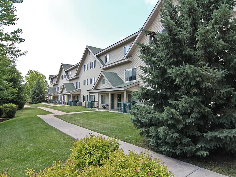 Beautiful wooded community right in the heart of Eagan