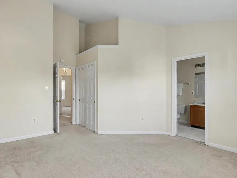 4805 Great Heron Ter — Photo 8