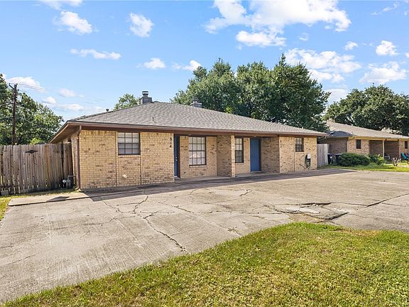 2nd image of 812-814 San Benito Dr