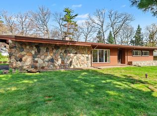 5746 Warbler Dr, Clarkston, MI 48346