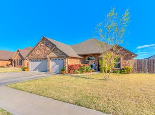 2205 Stratta Dr, Weatherford, OK 73096