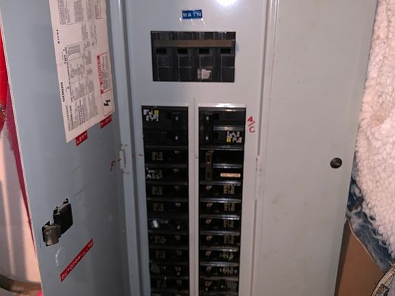 3rd image of 391 E Glenwood Dyer Rd