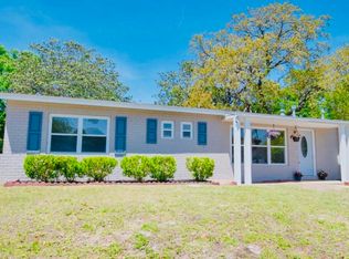 125 W Terry Cir, Mary Esther, FL 32569
