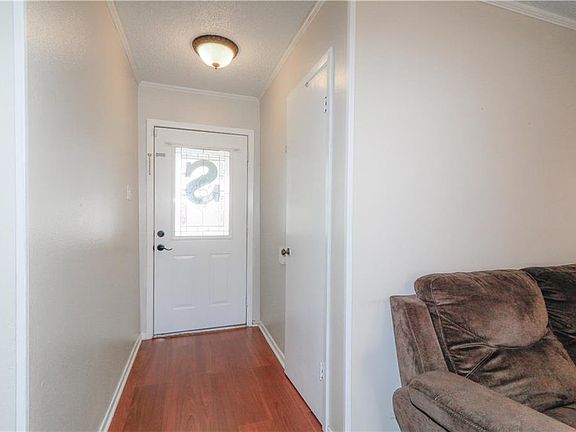 5th image of 1709 SE 15th St