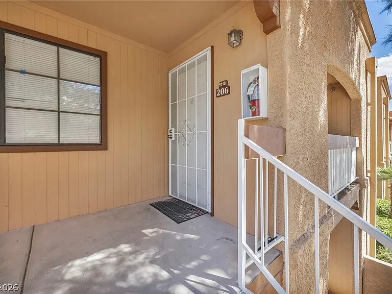 5118 S Jones Blvd #206 — Photo 25