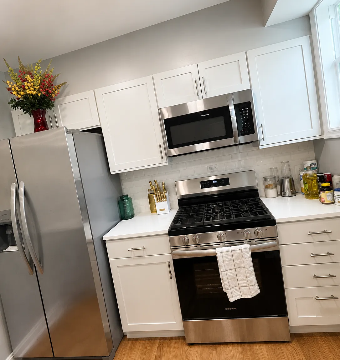 2 bed, 609 sqft, $2,850 — Photo 4