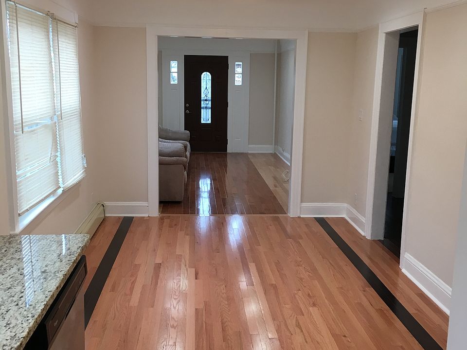 1st image of 16517 120th Ave