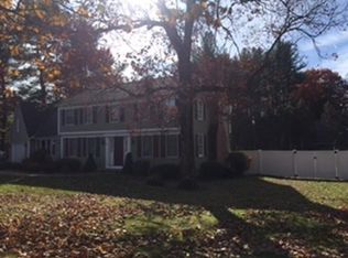 6 Chadwyck Ln, East Longmeadow, MA 01028