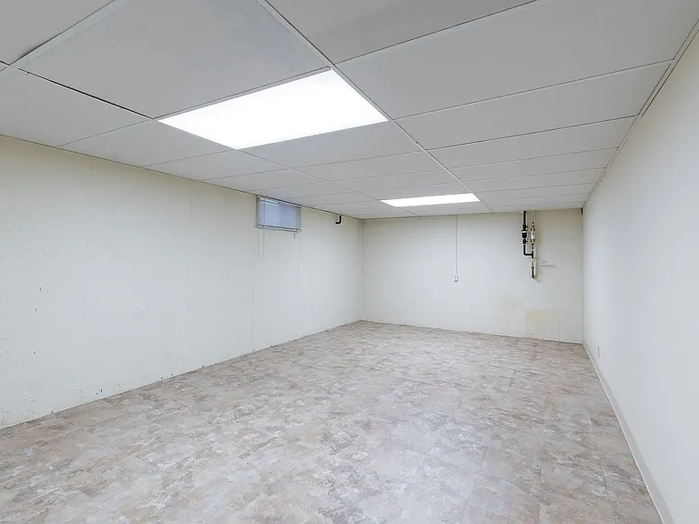 9155 W 92nd Ter — Photo 34