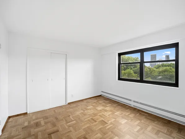 21-41 34th Avenue image 9 of 14