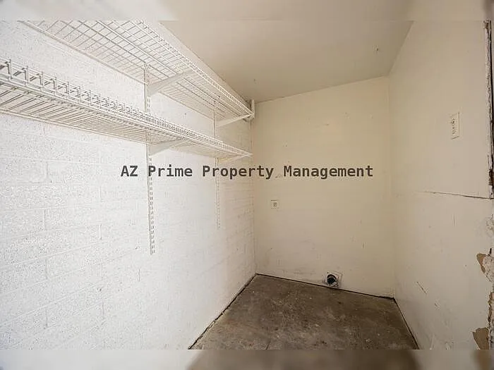 5214 N 42nd Pkwy — Photo 16