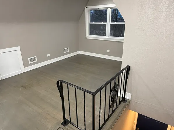 1514 East Ave #2, Berwyn, IL 60402