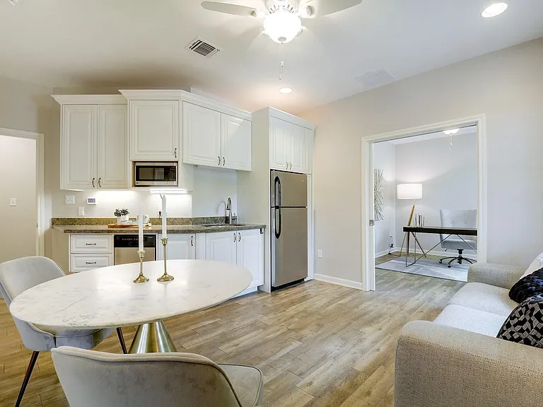 2330 Westforest Dr #B — Photo 10