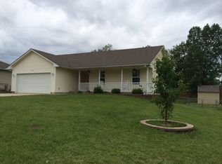 3901 NW Cherry Creek Dr, Topeka, KS 66618