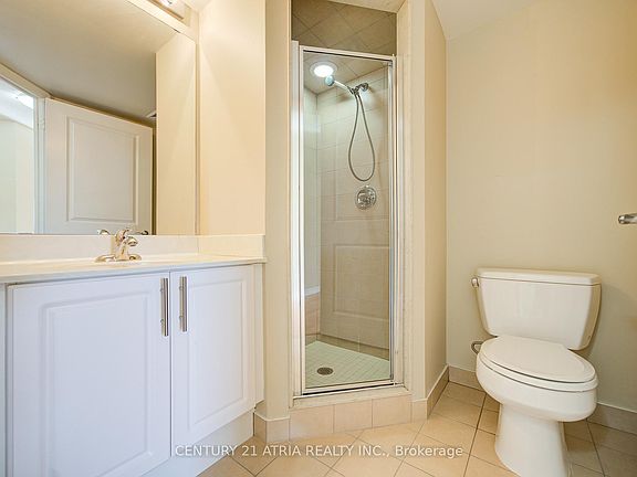 5th image of 18 Harding Blvd #308