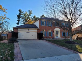 8097 Pineterrace Dr, Cincinnati, OH 45255