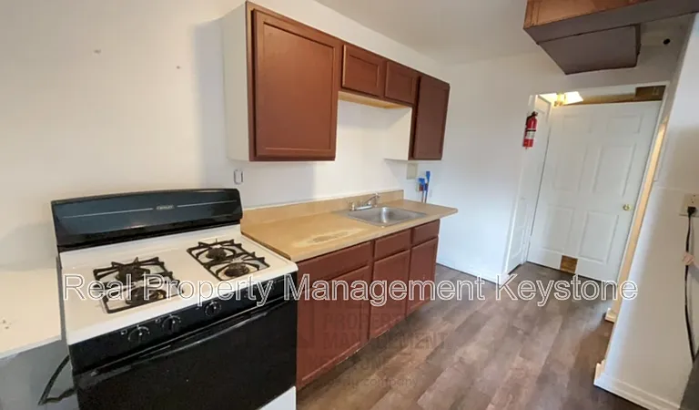 138 Delaware Dr — Photo 8